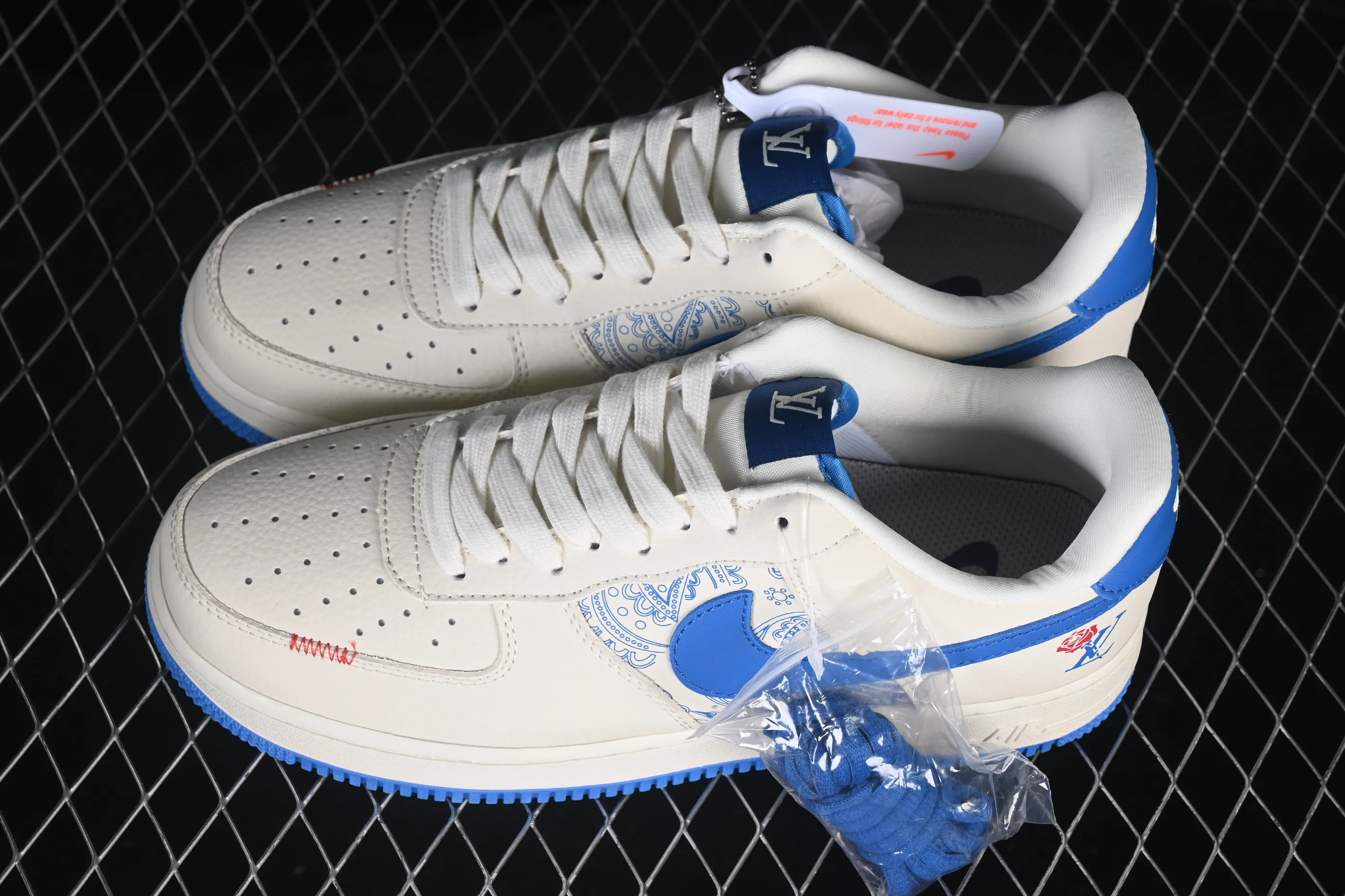 All categories Nk Air Force 1 Air Force series Nk Air Force 1 Low Air Force low-top Nike Air Force 1'07 Low Valentine's Day theme Air Force 1 low-top casual sneakers BK1916-009